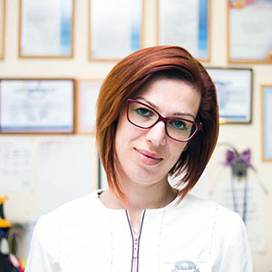 Алена Донскова